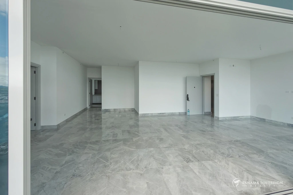 4 Bedroom Condo in Santa Maria - Gallery image 25
