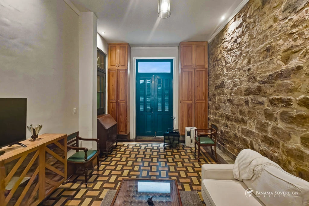 2 Bedroom House in Casco Viejo - Gallery image 3