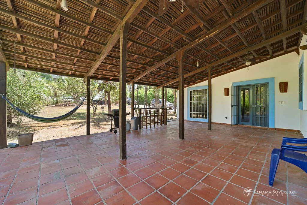 3 Bedroom House in Pedasi - Gallery image 4