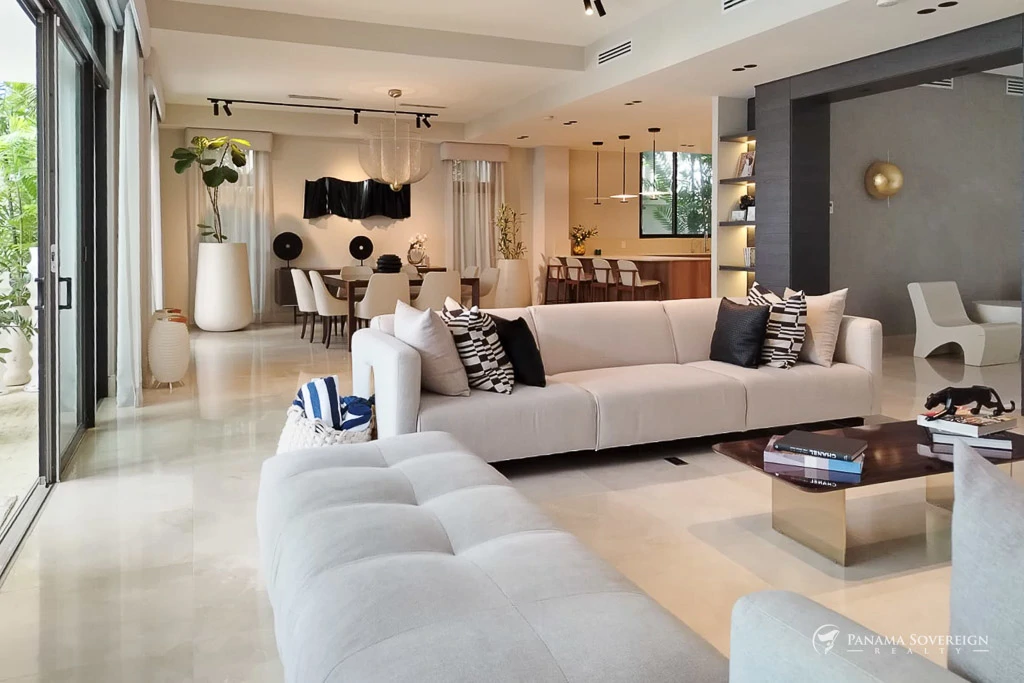 5 Bedroom House in Rio Hato - Gallery image 10