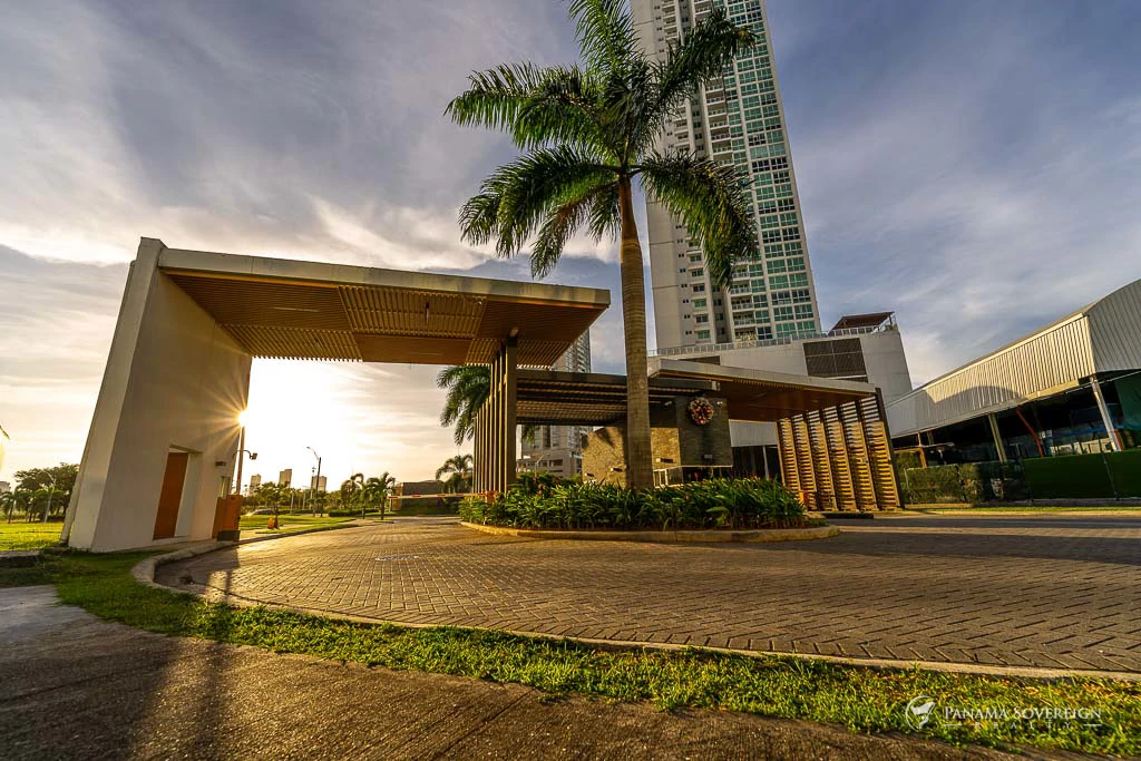 2 Bedroom Condo in Costa del Este - Gallery image 16
