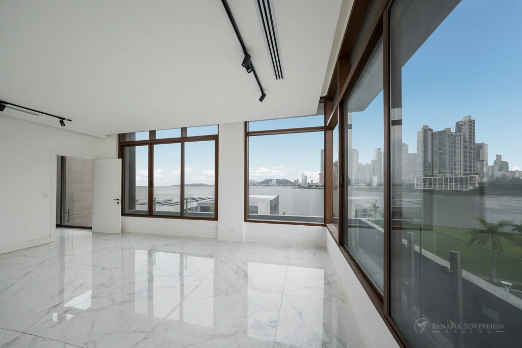 3 Bedroom Condo in Ocean Reef Islands - Gallery image 30