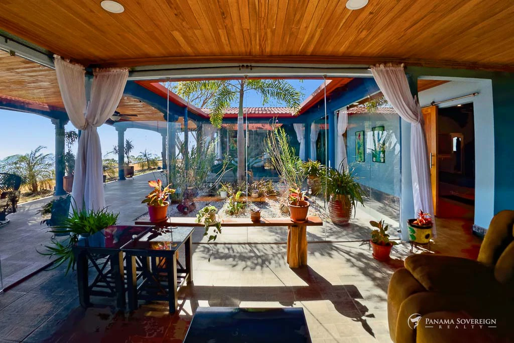 2 Bedroom House in Bucaro - Gallery image 6