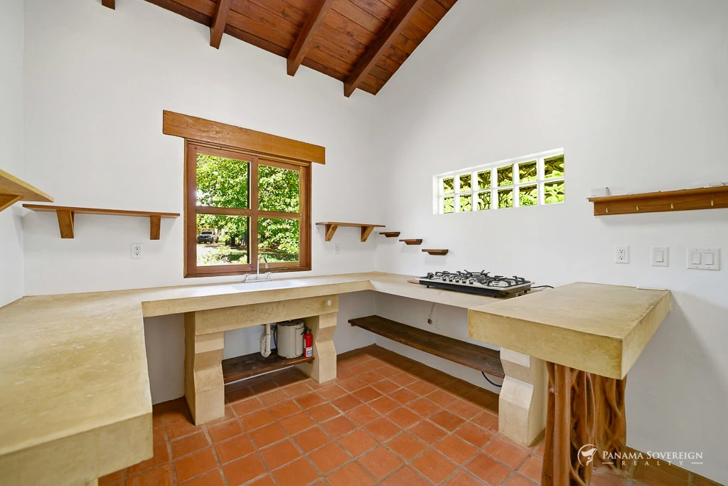 4 Bedroom House in Pedasi - Gallery image 23
