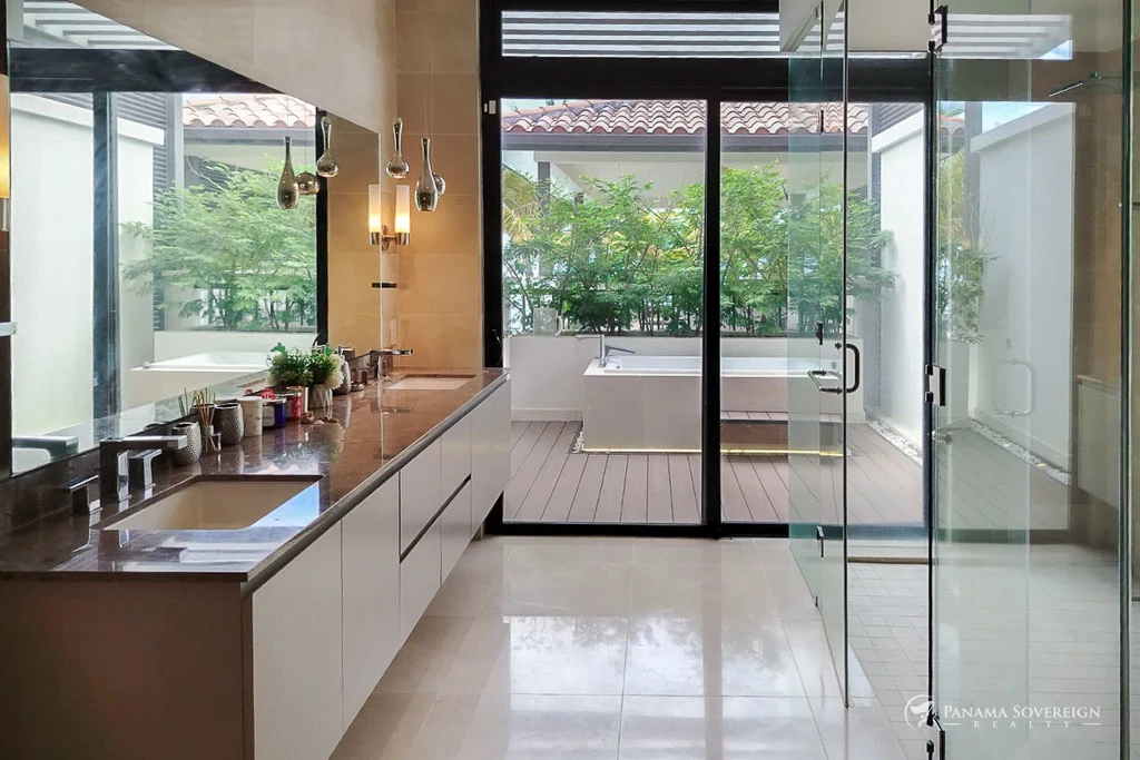 5 Bedroom House in Rio Hato - Gallery image 19