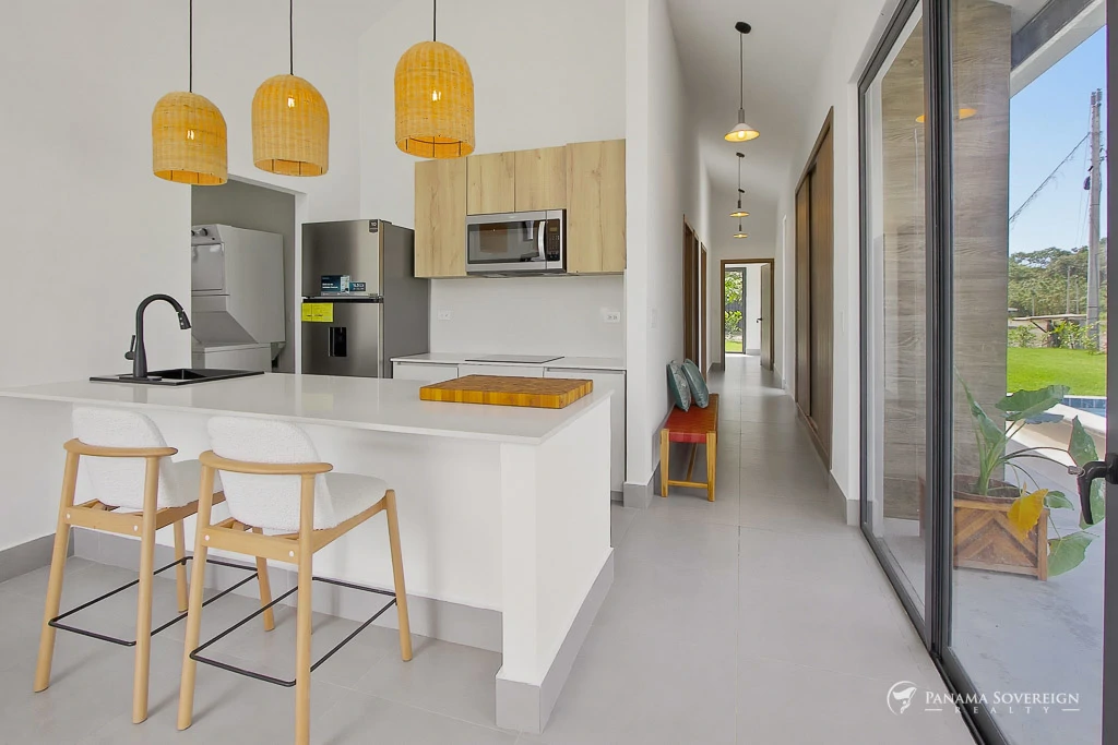 3 Bedroom House in Canas - Gallery image 6