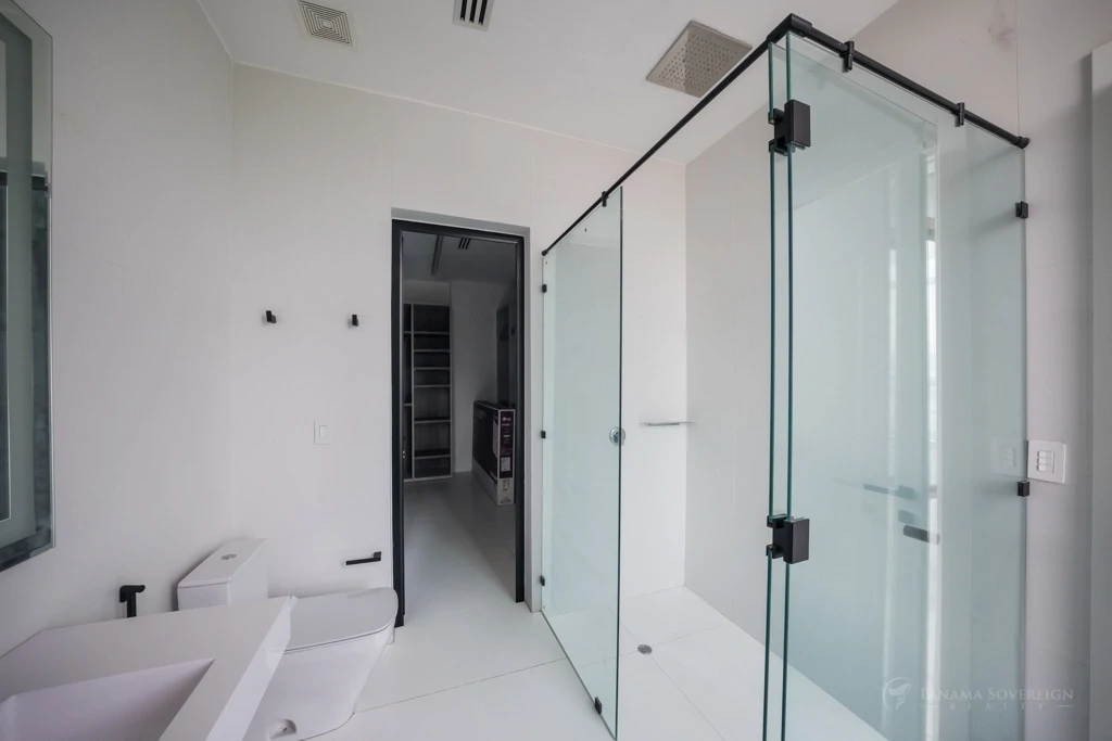 3 Bedroom Condo in Ocean Reef Islands - Gallery image 27