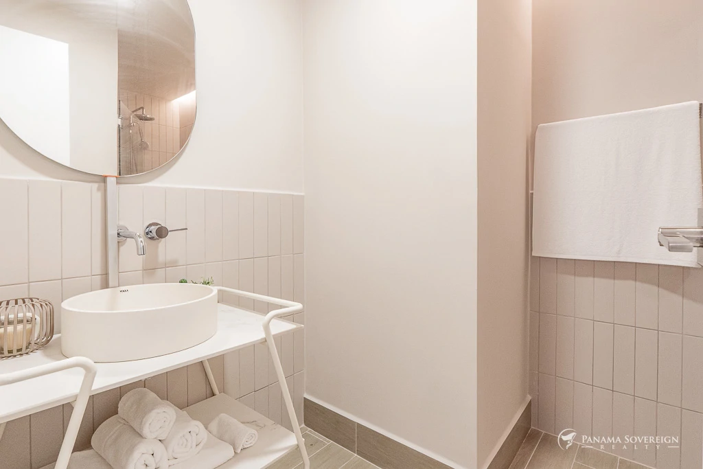 1 Bedroom Condo in Bella Vista - Gallery image 12