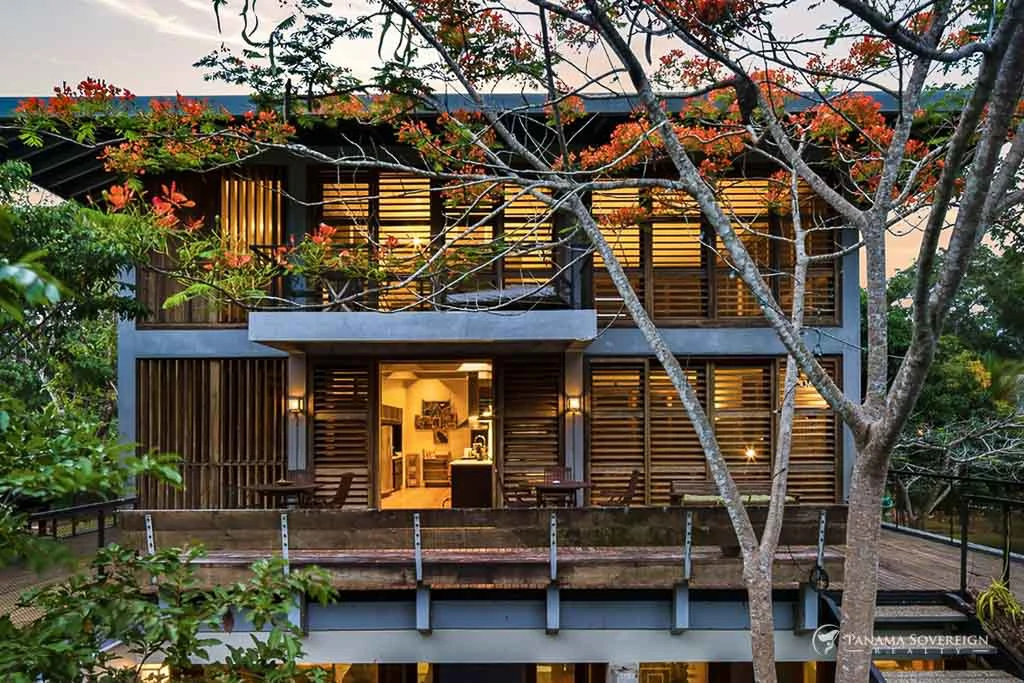 4 Bedroom House in Canal Zone - Gallery image 9