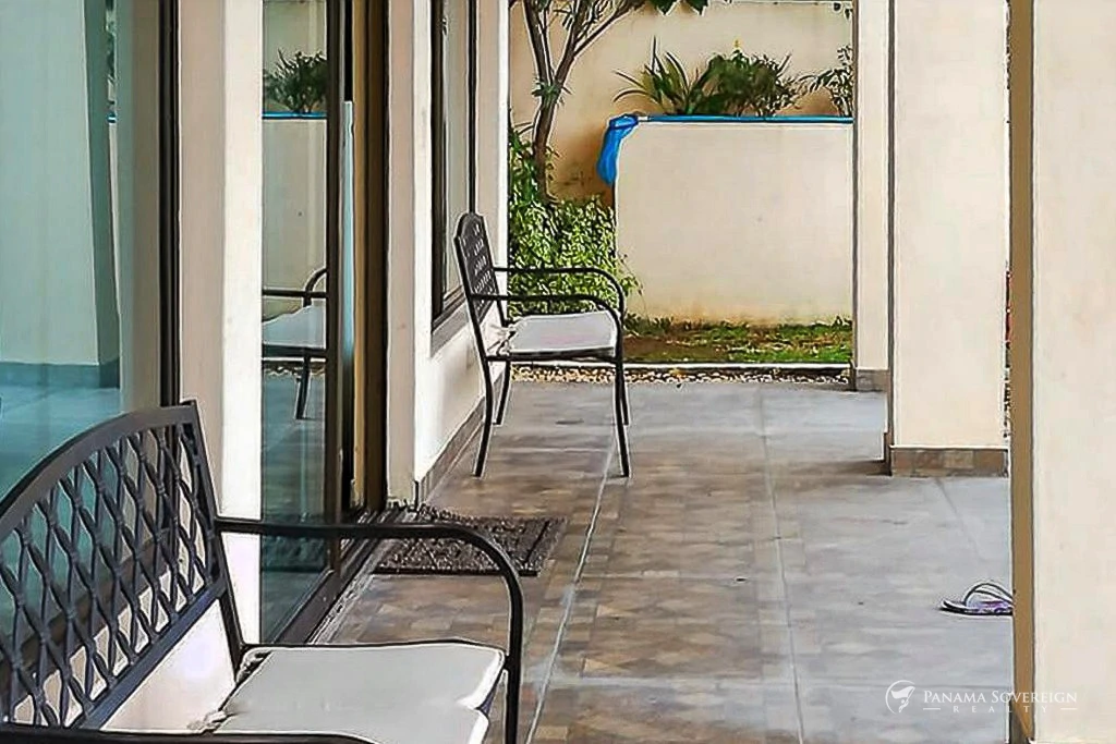 4 Bedroom House in San Carlos - Gallery image 21