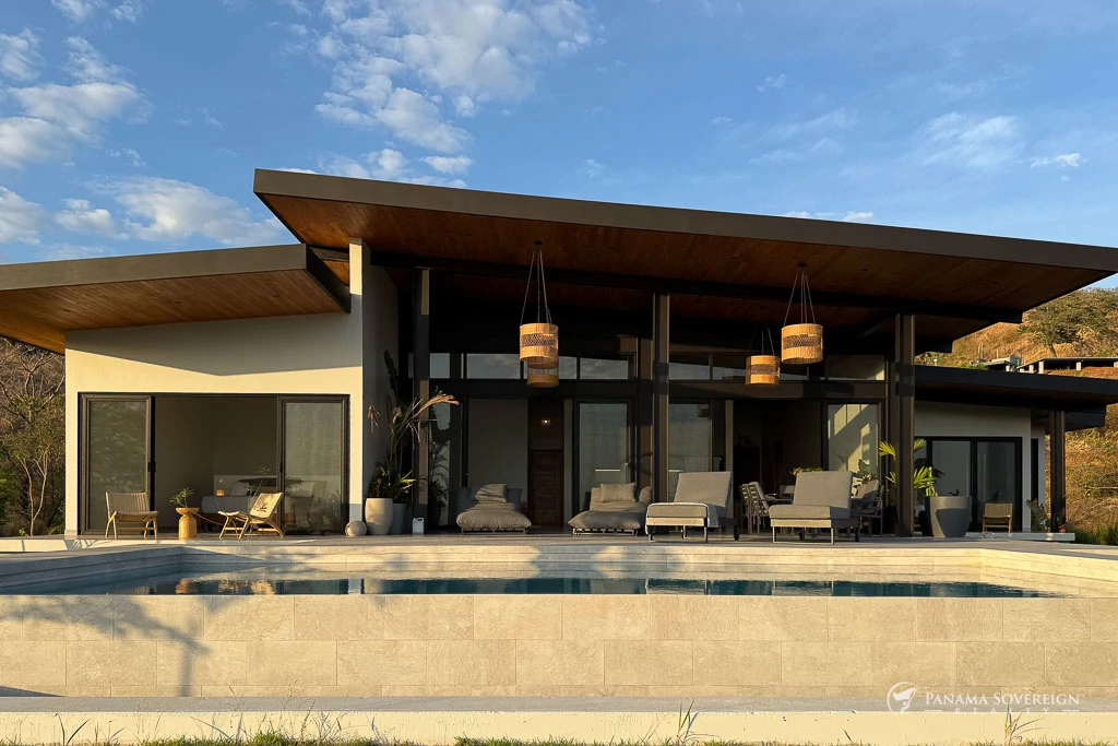 3 Bedroom House in Canas - Gallery image 8