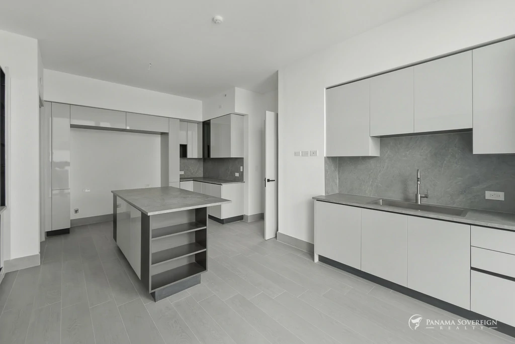 4 Bedroom Condo in Santa Maria - Gallery image 11