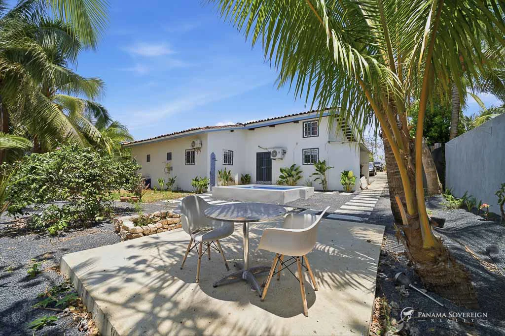 3 Bedroom House in Pedasi - Gallery image 3