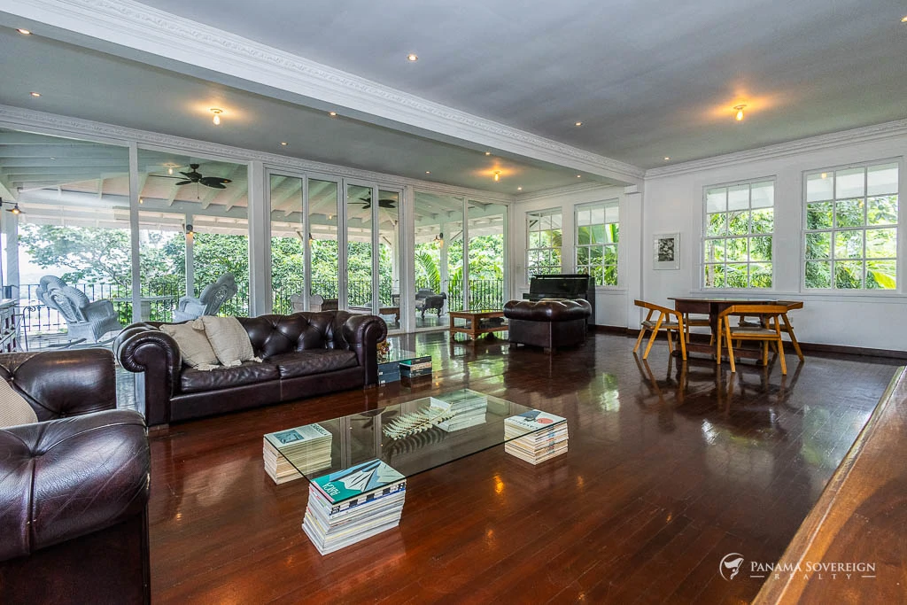 4 Bedroom House in Canal Zone - Gallery image 8
