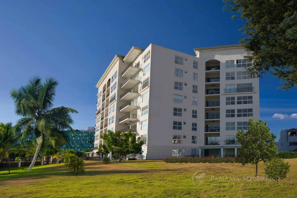 4 Bedroom Condo in Santa Maria - Gallery image 10