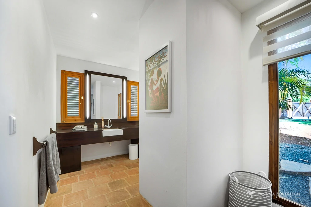 5 Bedroom House in Los Destiladeros - Gallery image 18