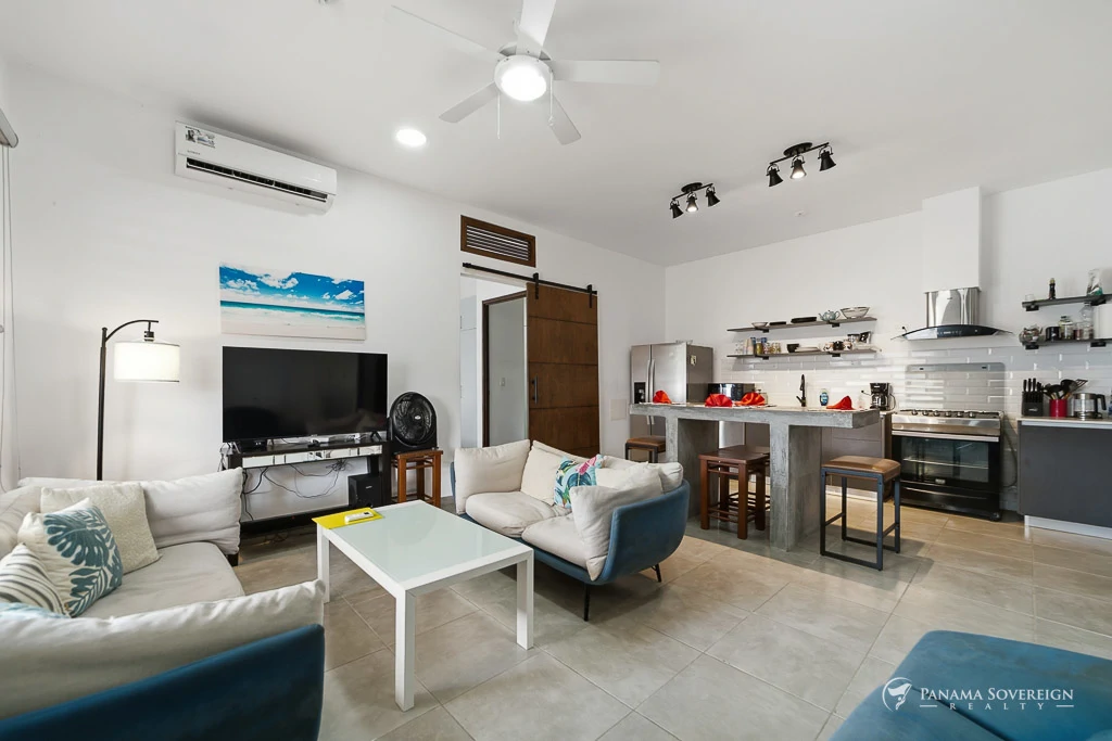 2 Bedroom House in Pedasi - Gallery image 11