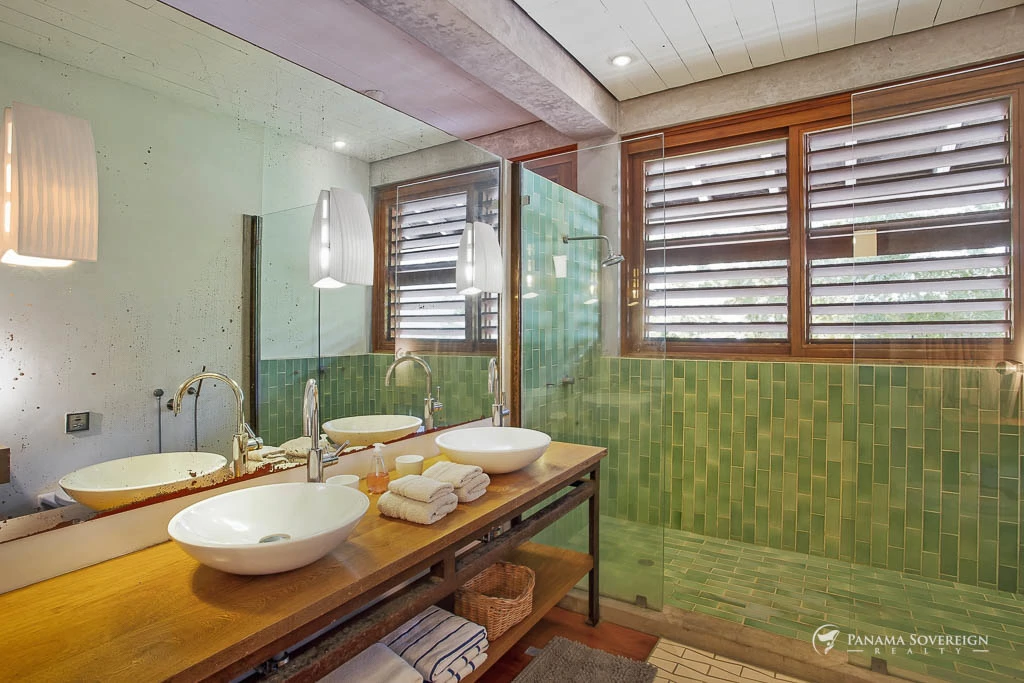 4 Bedroom House in Canal Zone - Gallery image 30