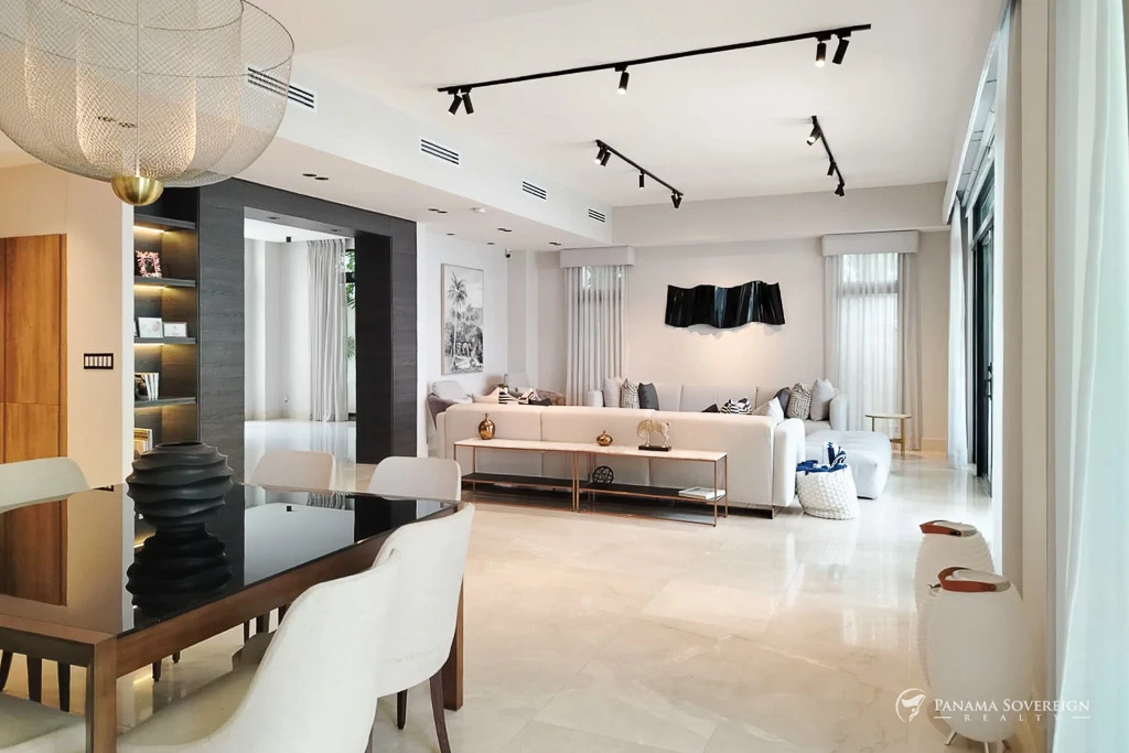 5 Bedroom House in Rio Hato - Gallery image 11