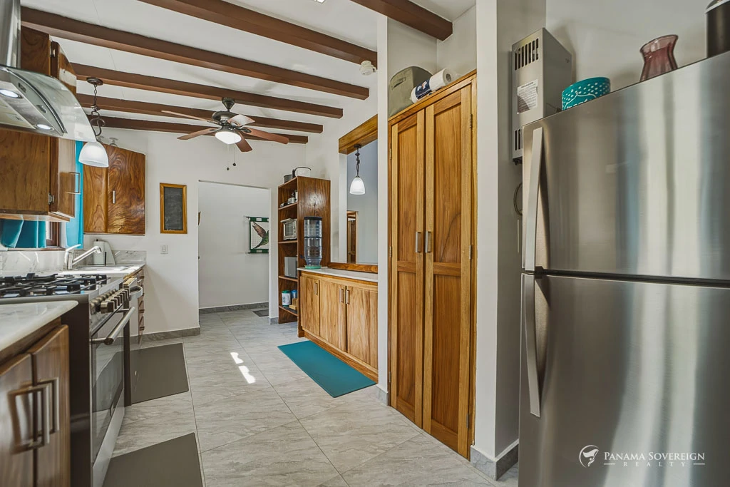 2 Bedroom House in Pedasi - Gallery image 4