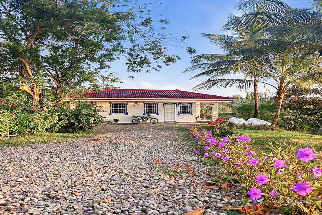 3 Bedroom House in Lake Gatun - Gallery image 4