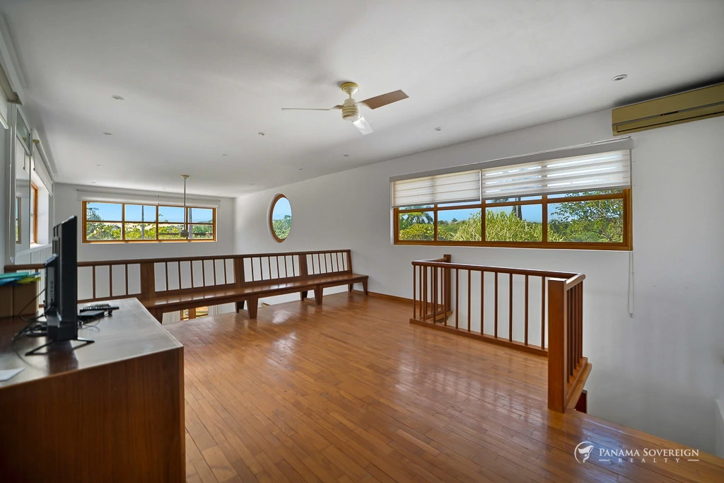 5 Bedroom House in Los Destiladeros - Gallery image 41