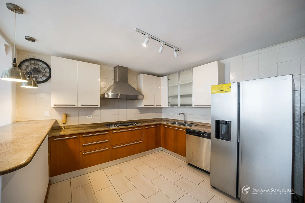 2 Bedroom Condo in Casco Viejo - Gallery image 9