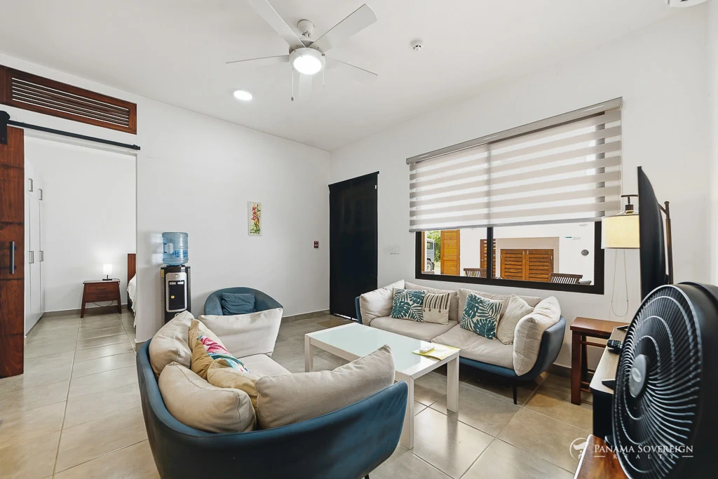 2 Bedroom House in Pedasi - Gallery image 12