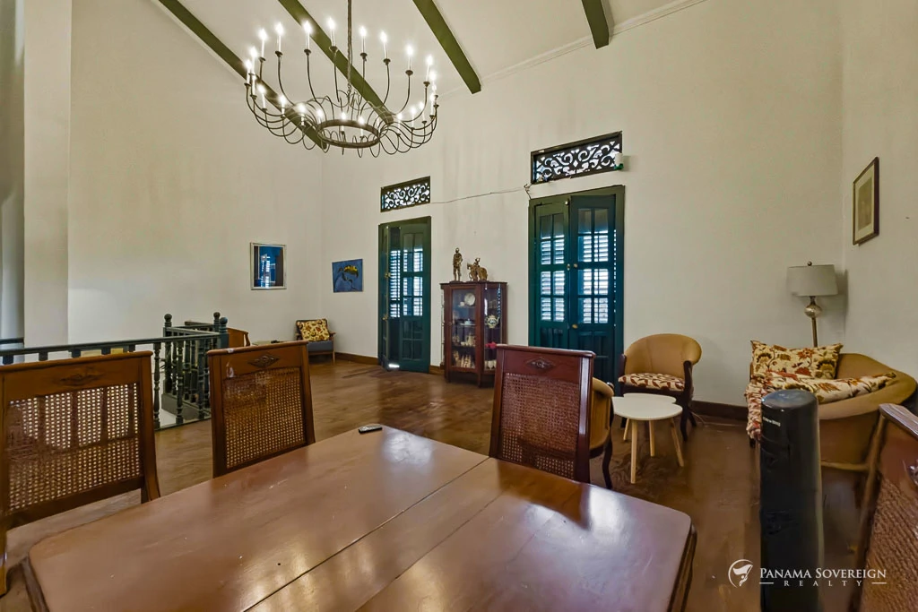 2 Bedroom House in Casco Viejo