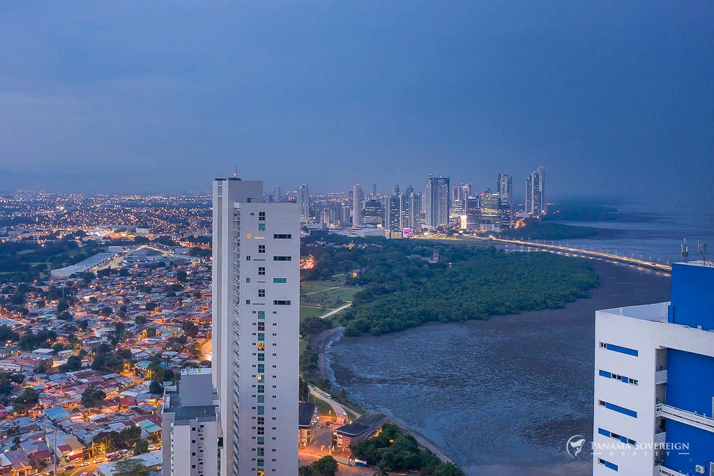 2 Bedroom Condo in Coco del Mar - Gallery image 37