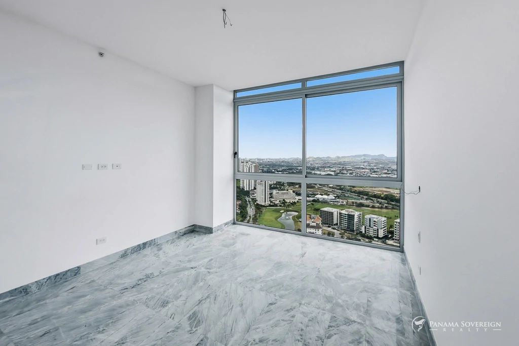 4 Bedroom Condo in Santa Maria - Gallery image 19