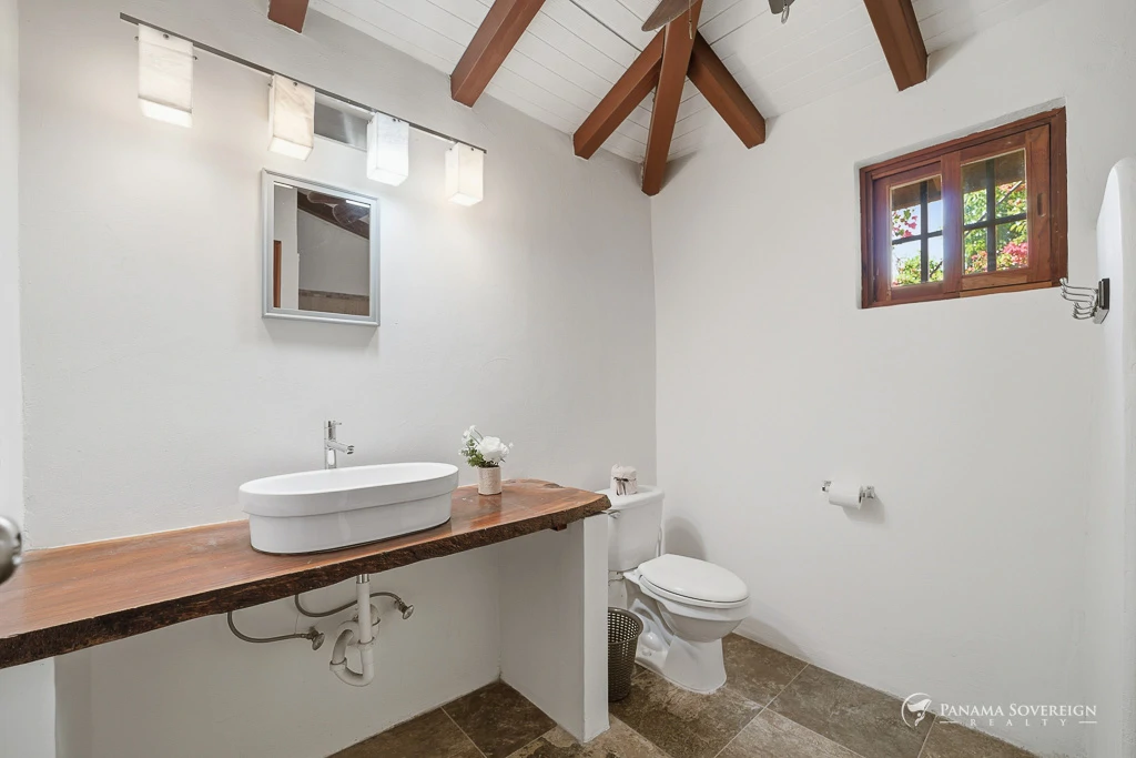 3 Bedroom House in Los Destiladeros - Gallery image 19
