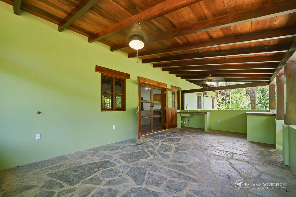 4 Bedroom House in Pedasi - Gallery image 19