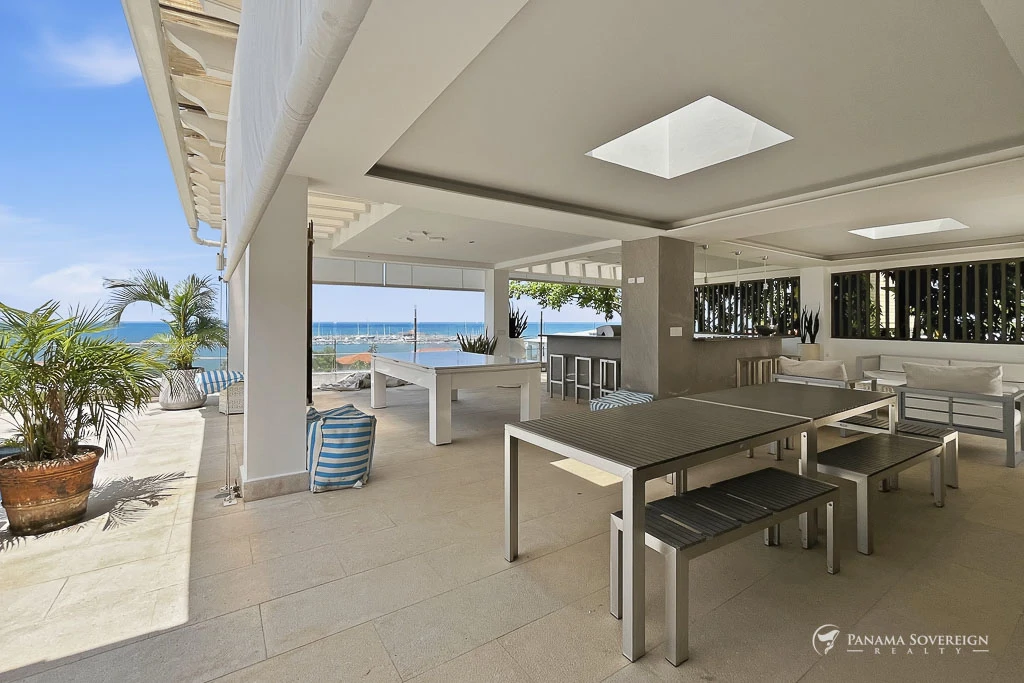 5 Bedroom House in San Carlos - Gallery image 39