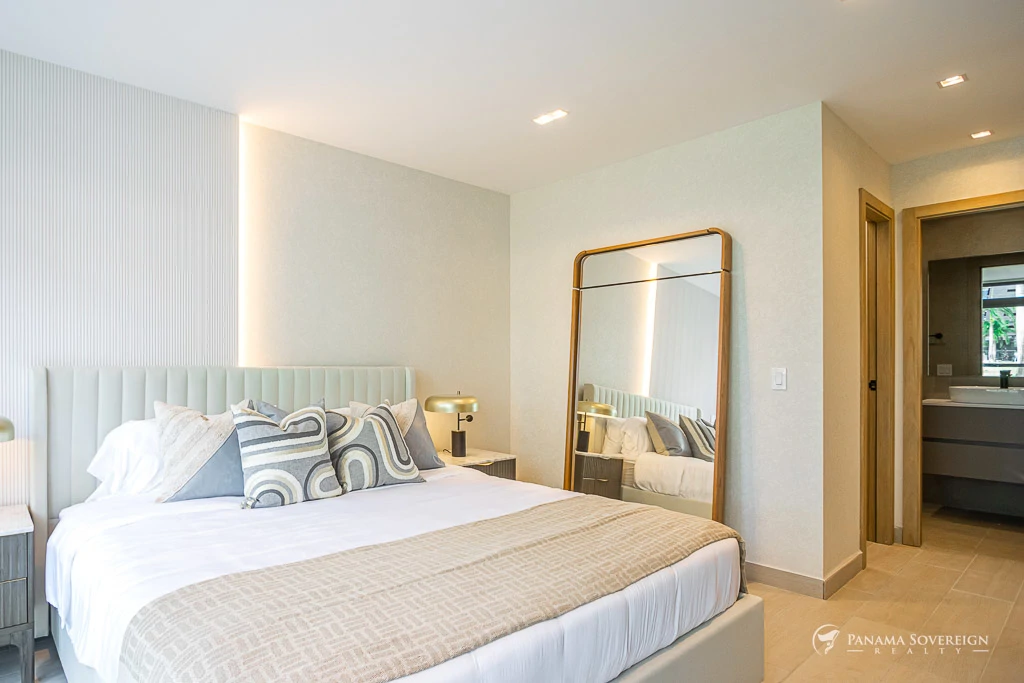 2 Bedroom Condo in Costa del Este - Gallery image 33