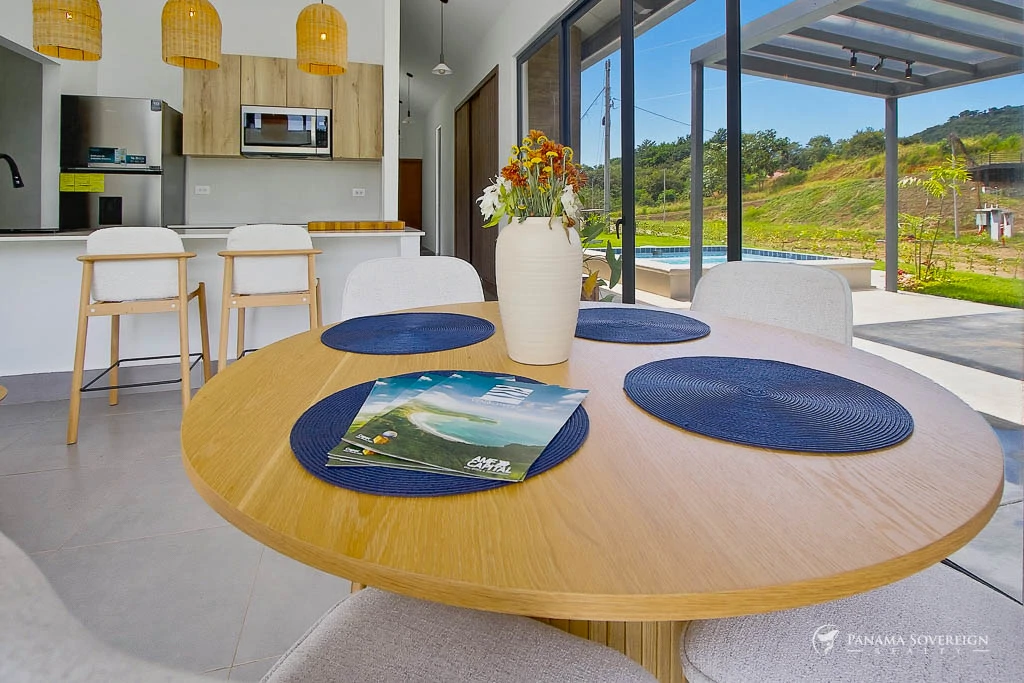3 Bedroom House in Canas - Gallery image 10