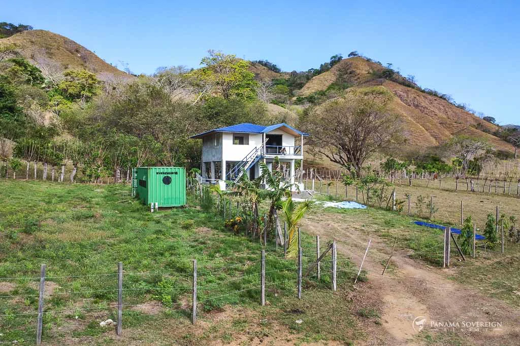 1 Bedroom House in Cambutal - Gallery image 2