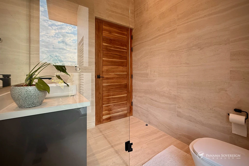 3 Bedroom House in Canas - Gallery image 20