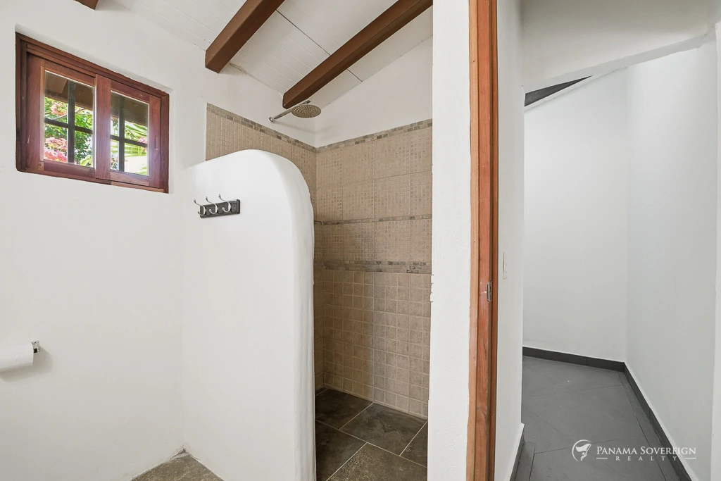 3 Bedroom House in Los Destiladeros - Gallery image 21