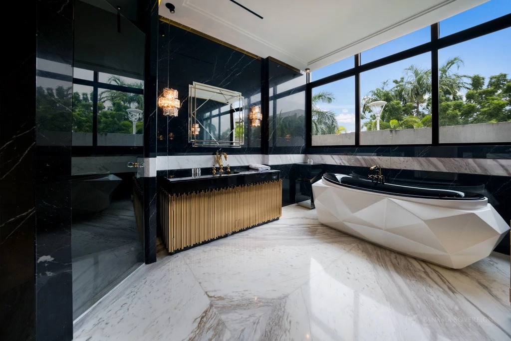4 Bedroom Condo in Ocean Reef Islands - Gallery image 12