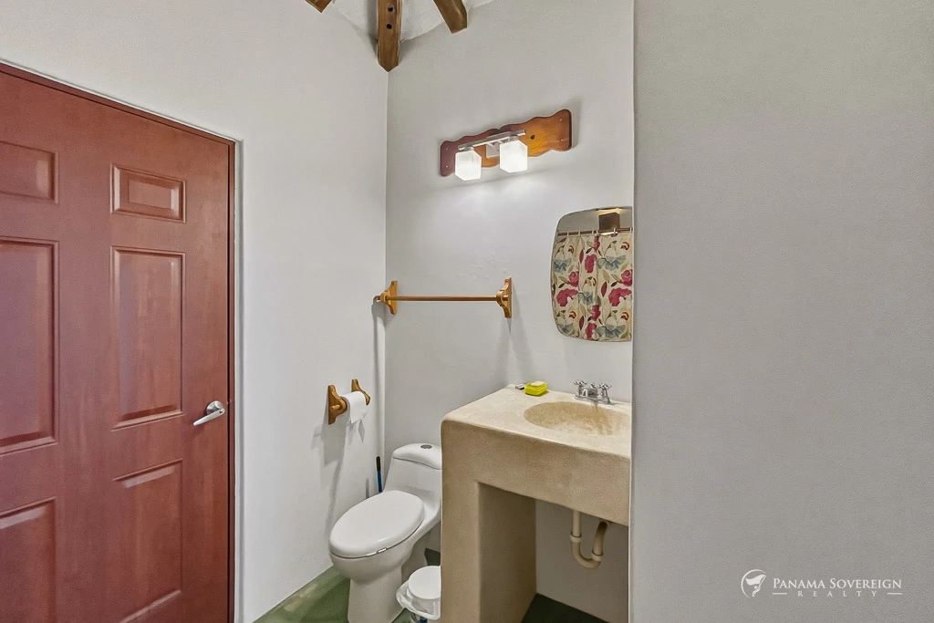 2 Bedroom House in Cambutal - Gallery image 15