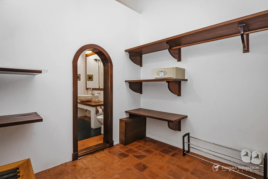 7 Bedroom House in Los Destiladeros - Gallery image 26