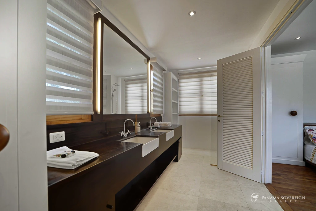 5 Bedroom House in Los Destiladeros - Gallery image 46