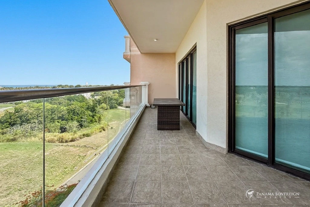 5 Bedroom Condo in San Carlos - Gallery image 3