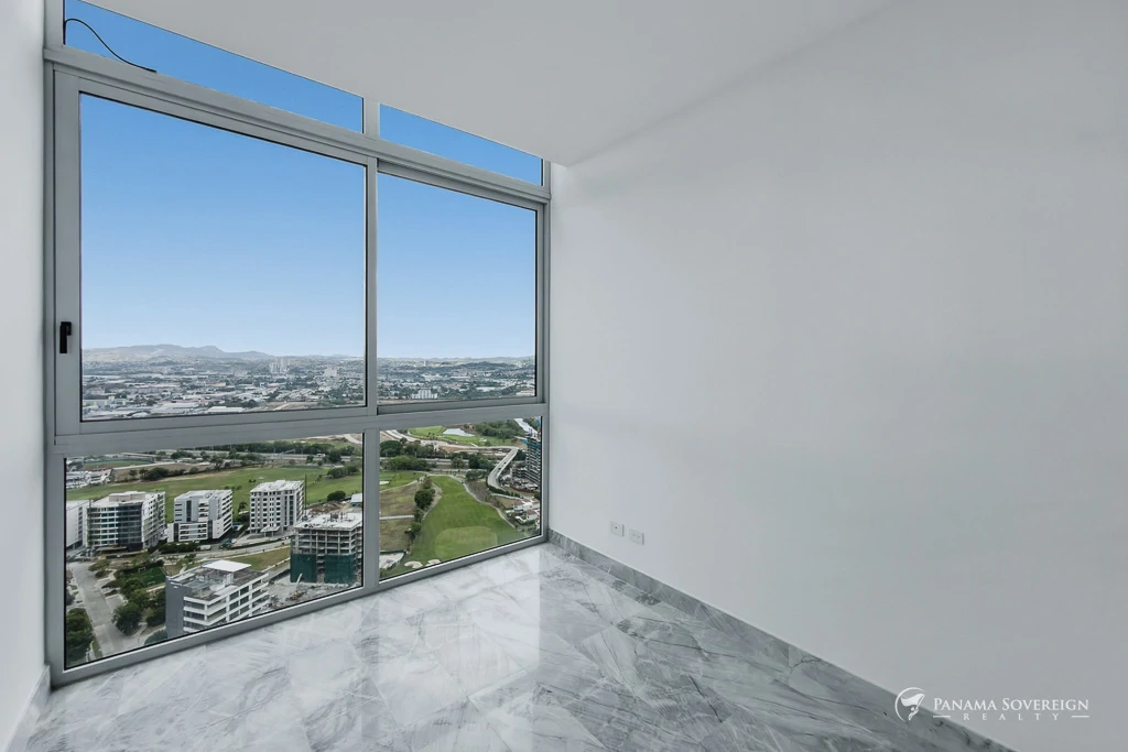 4 Bedroom Condo in Santa Maria - Gallery image 16