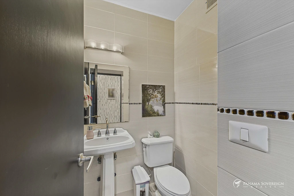 3 Bedroom Condo in San Francisco - Gallery image 18