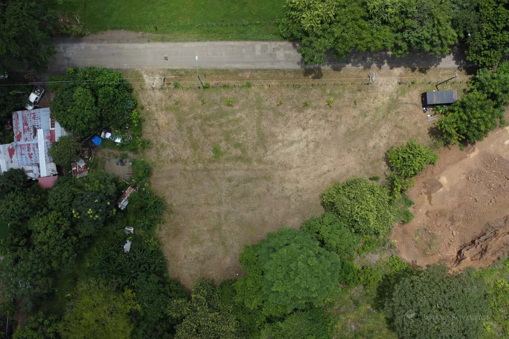 Land in Cambutal