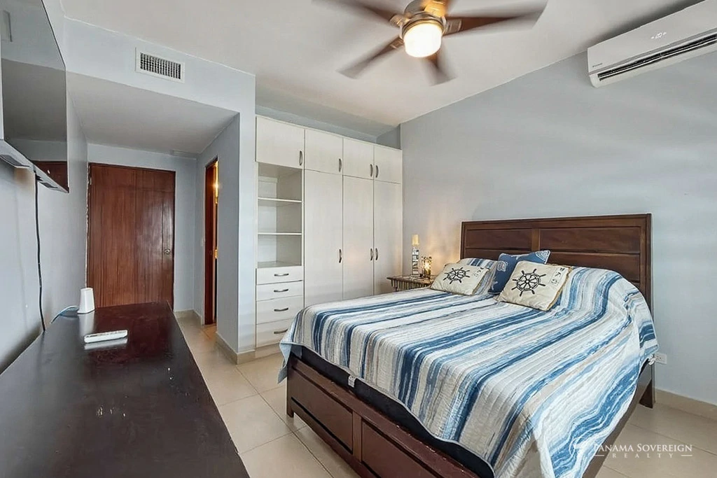 5 Bedroom Condo in San Carlos - Gallery image 34