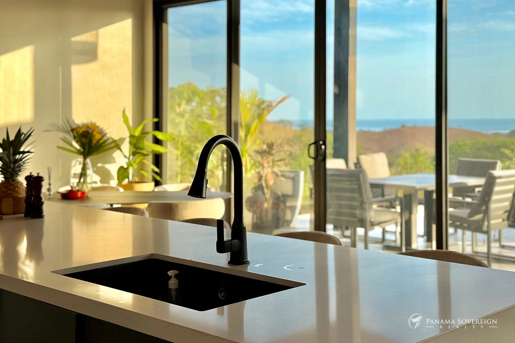 3 Bedroom House in Canas - Gallery image 5