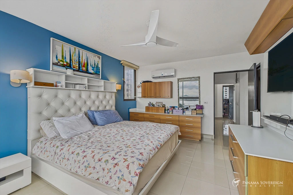 3 Bedroom Condo in San Francisco - Gallery image 11